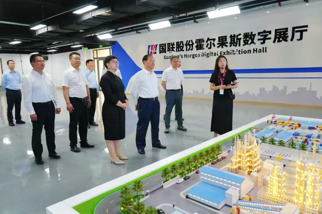 全國人大領(lǐng)導(dǎo)蒞臨國聯(lián)股份霍爾果斯數(shù)字經(jīng)濟總部考察調(diào)研
